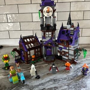 LEGO Scooby-Doo: Mystery Mansion (75904)